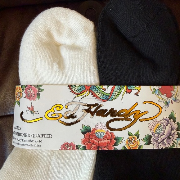 Ed Hardy Black and White Quarter Socks NWT - Picture 2 of 6